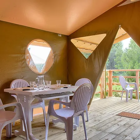 Camping Les Dauphins 3* Saint-Cyr-sur-Mer